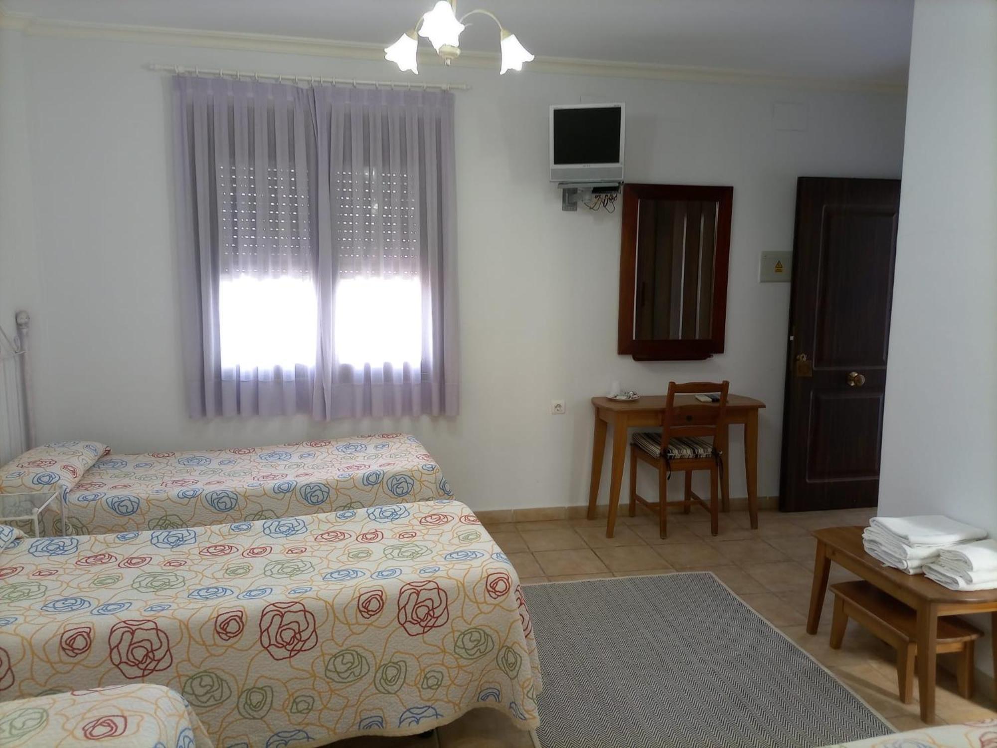 Venta De Abajo Hotel El Castillo de las Guardas Room photo