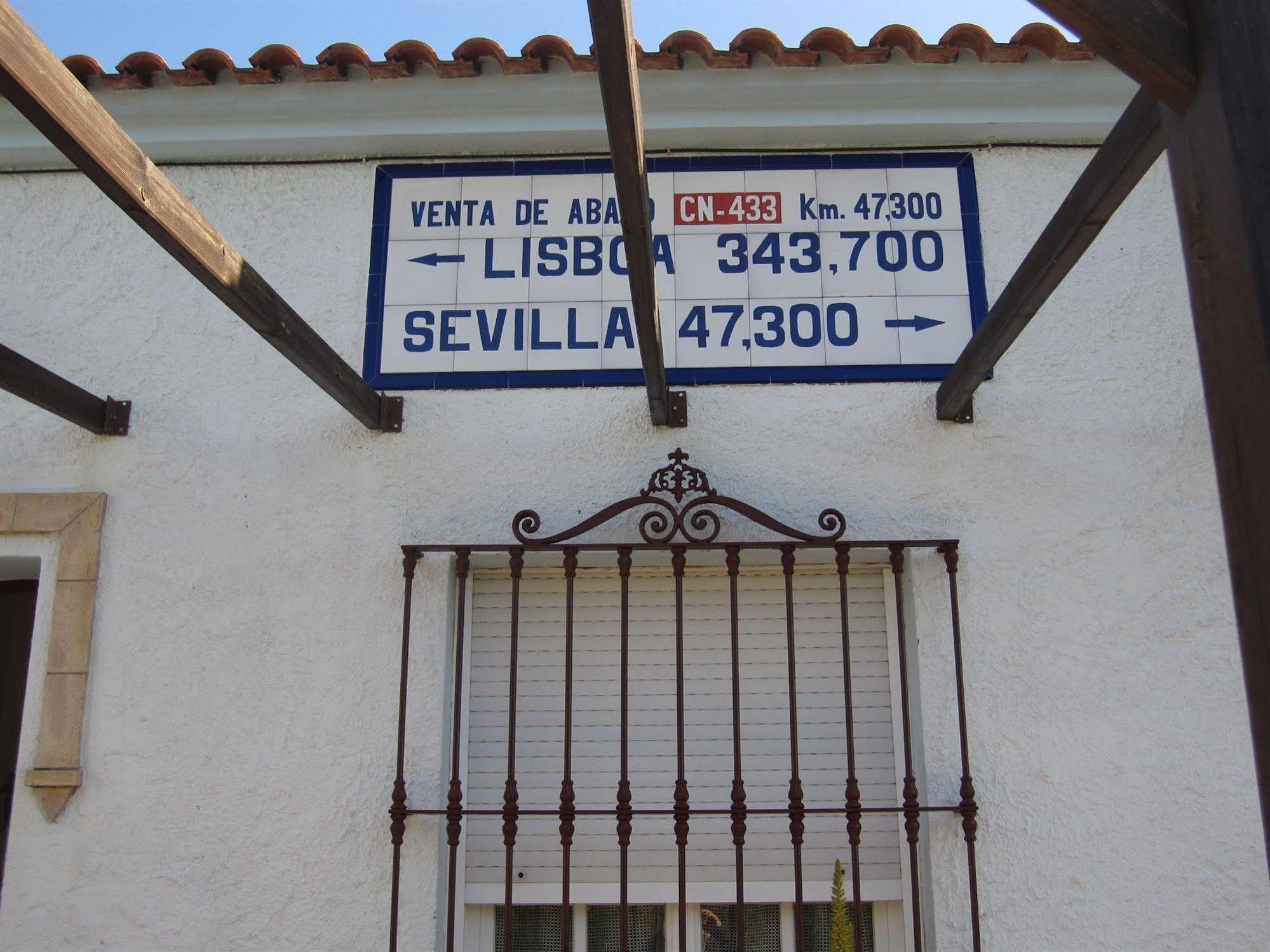 Venta De Abajo Hotel El Castillo de las Guardas Exterior photo